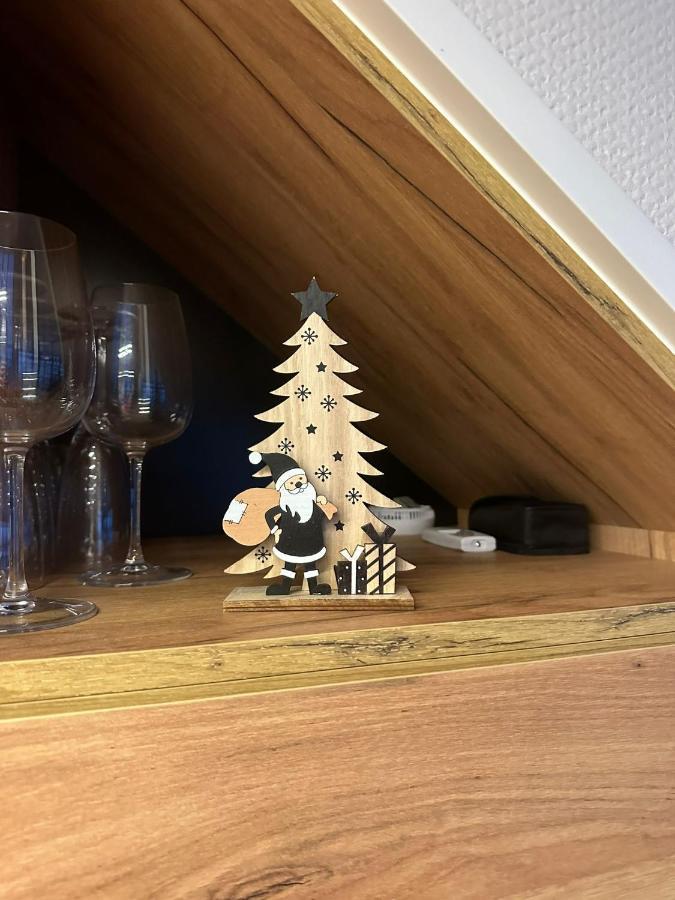 Houseboat Water King Apartament Plywajacy Dom Na Wodzie, 7 Os Вроцлав Екстериор снимка